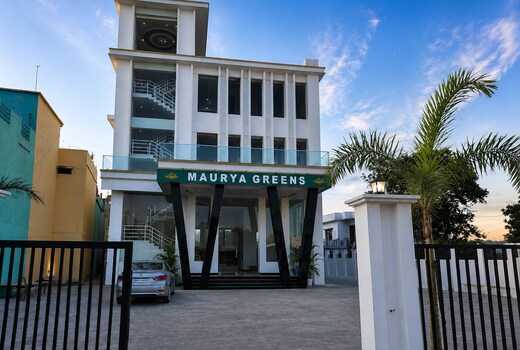 HOTEL MAURYA GREENS