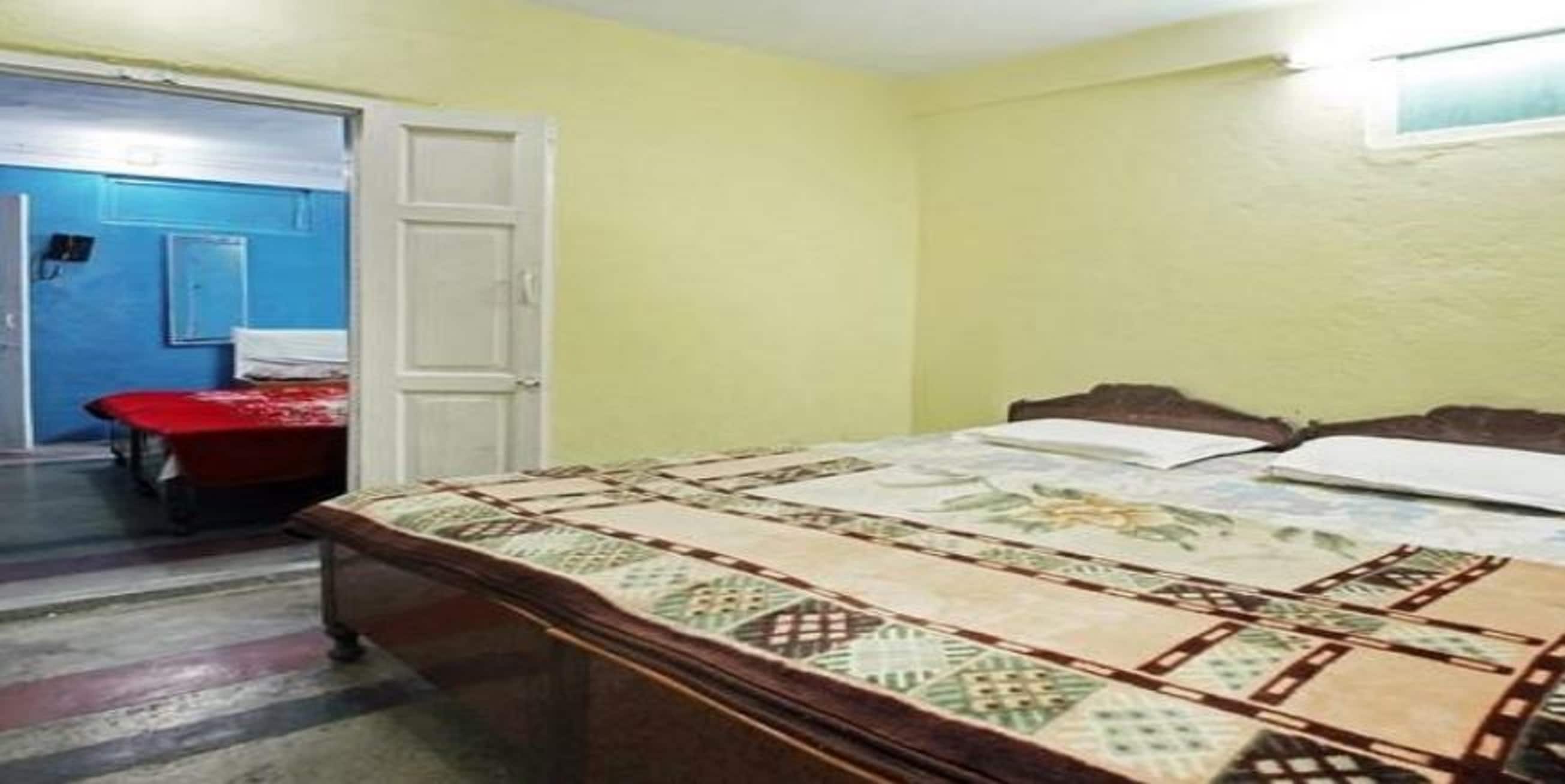 Hotel Archana - Tap to explore photos
