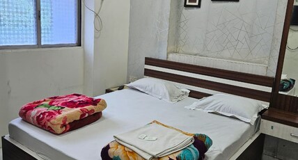 Hotel Elliot Comfort Inn Room Type - Deluxe AC Room with free Wi-Fi