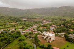 Hotel Manik Moti (Opp. Bhushi Dam), Lonavala