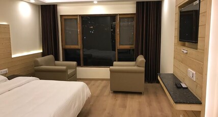Hotel Omkar Room Type - SUPER DELUXE FRONT VIEW ROOM