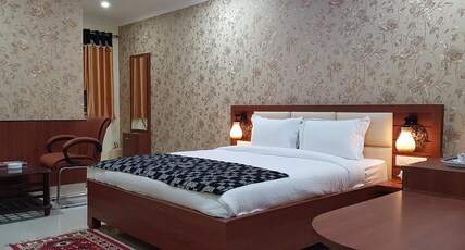 Sarojinee Residency Room Type - SUPER DELUXE WITH KING SIZE BED