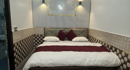 PANDIT PALACE Room Type - Bedroom 4
