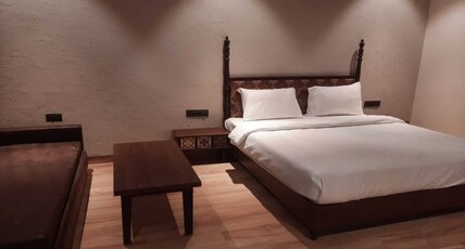 Midway treat Room Type - Standard Room