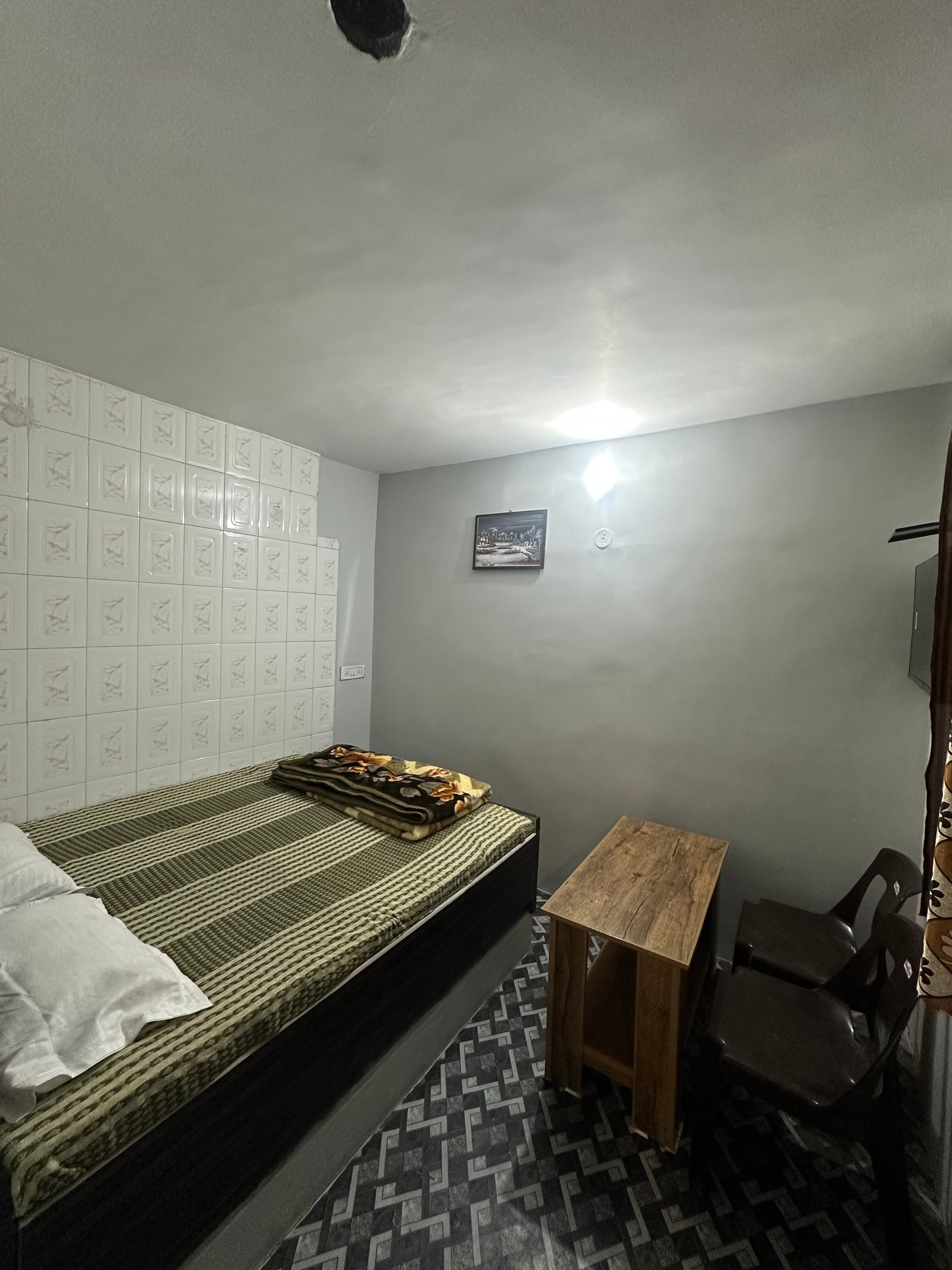Pearl Homestay Mussoorie - Tap to explore photos