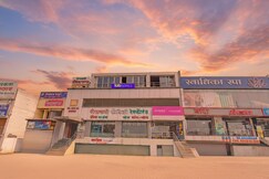 FabHotel Kamal Stay Inn