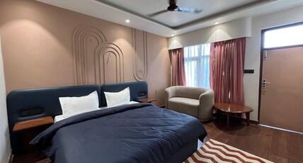 Joey's by the Lakeside Room Type - Standard Lake view