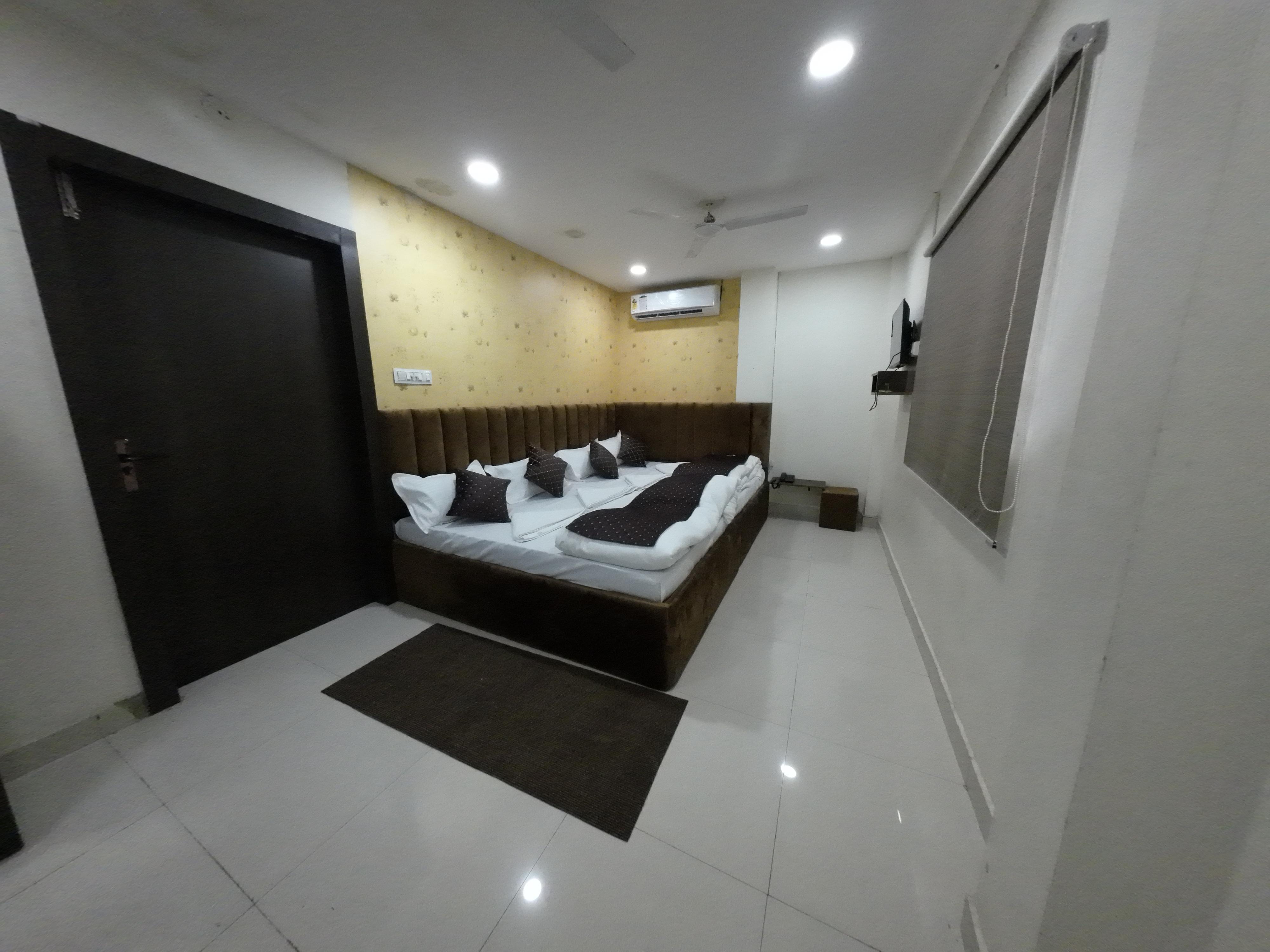 Hotel Shree Bhagwati - Tap to explore photos