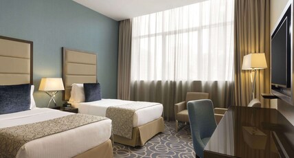 Ramada By Wyndham Abu Dhabi Corniche Room Type - Deluxe Sea View 1 Twin Bed