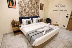 HOTEL SILK ELITE