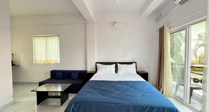 V R Holiday Home Candolim Room Type - Big Studio with garden view