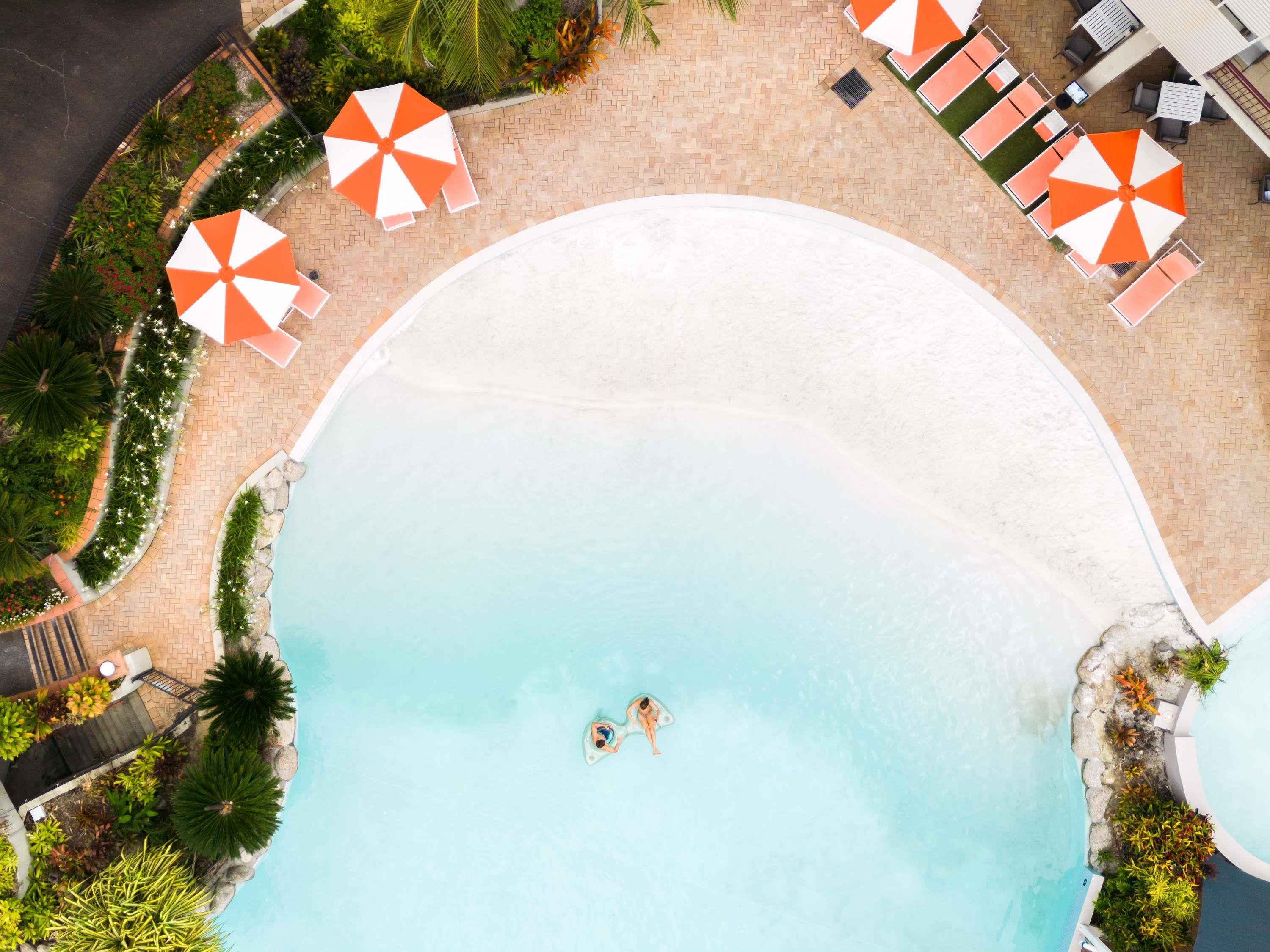 Novotel Cairns Oasis Resort - Tap to explore photos
