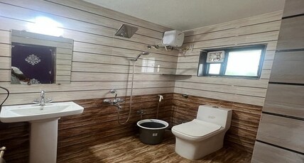 Sri Sai Boarding and lodging Room Type - Deluxe Double Bed 2 Sri Sai Boarding and lodging Room Type - Deluxe Double Bed 2