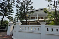 Rose Garden Villa