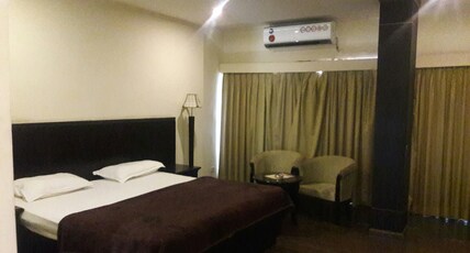 Hotel Skylark Nagpur  Room Type - Deluxe Ac Room