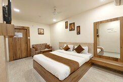 Hotel Palm Residency