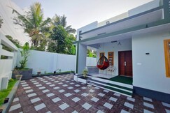 Milaano Orchids, Family & Couple Villa with Private Indoor Pool