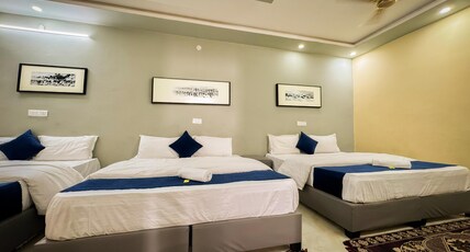Hotel Thakur Harshit Bihari Kunj Room Type - Standard Family Room with balcony
