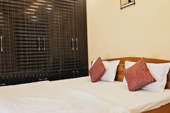Hostmystay 2BHK Amar Colony Market