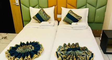 The Hotel Emerald Room Type - Emerald Deluxe Twin Queen