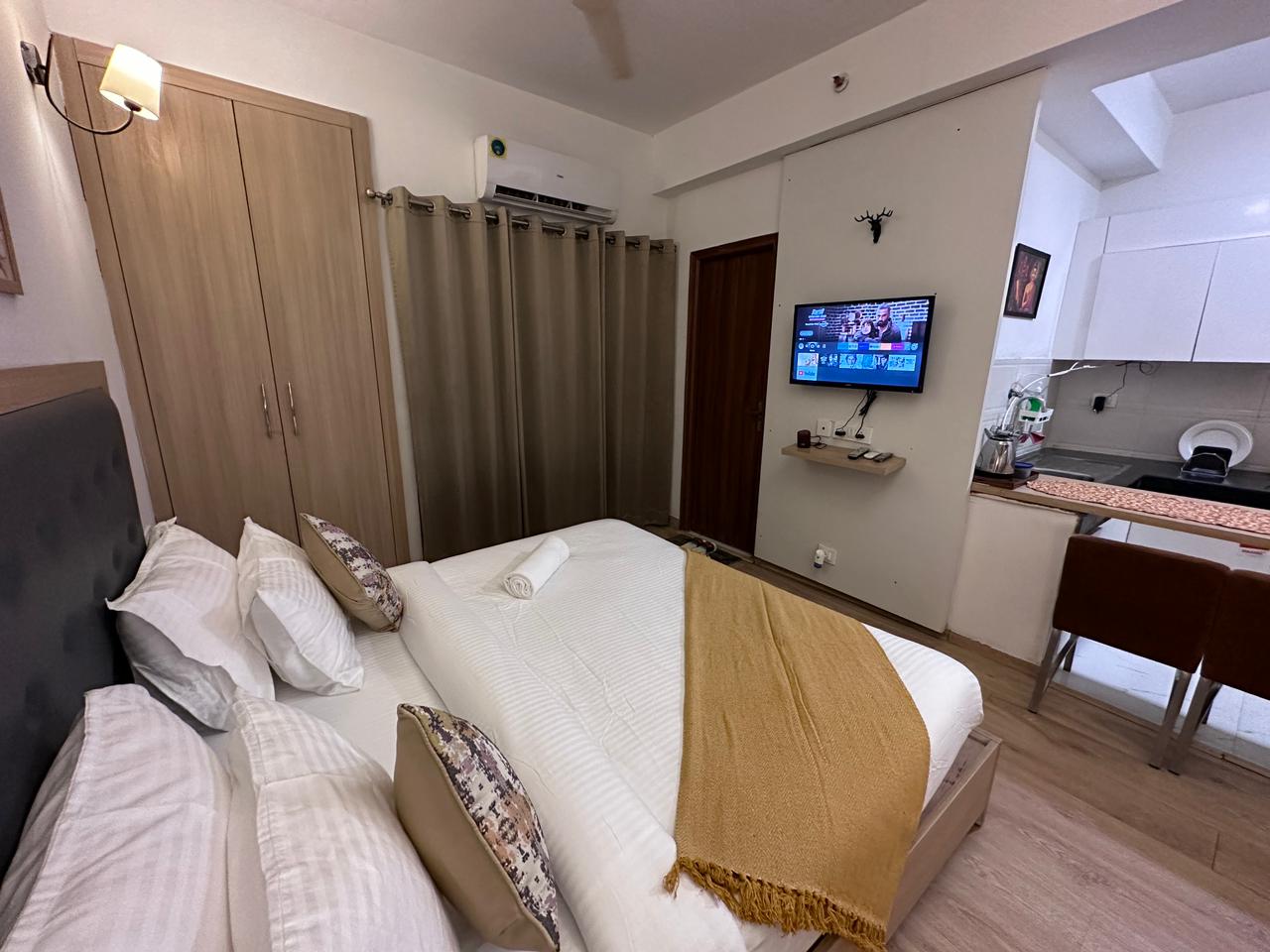 Hotel dhruva inn vrindavan - Tap to explore photos