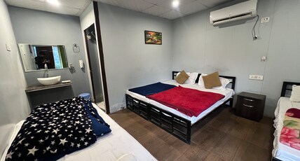 Wacky Woods Resort Room Type - Luxury AC Cottages with Pool View