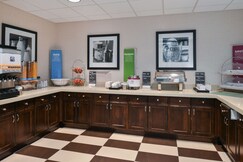 Hampton Inn & Suites by Hilton Denver-Speer Boulevard
