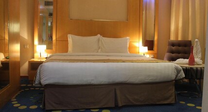 Sunday Hotel Kingdom Towers Formerly Warwick Al Dabab Hotel Room Type - Standard Room King