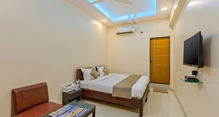 Hotel Anand Inn Room Type - Deluxe Room Non AC