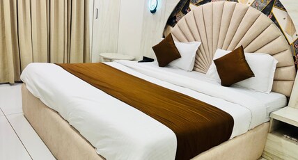 HOTEL A-ONE Room Type - King Bed Room with Inter-coastal View