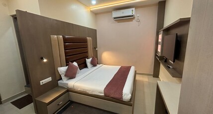 Akay Guest House Room Type - Deluxe room