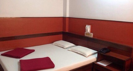 Hotel Triveni  Room Type - Deluxe Room Non Ac