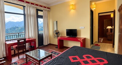 Serkong Rabsel House Room Type - Suite Room with Balcony Serkong Rabsel House Room Type - Suite Room with Balcony
