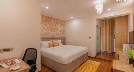 Fernwood, Part of StayVista || Hebbal Bengaluru Room Type - Standard King Room