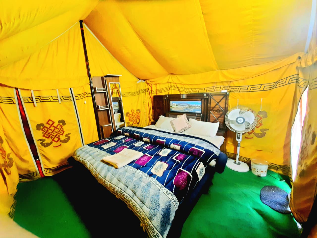 Ronak Happy Stay River Side Camping - Tap to explore photos