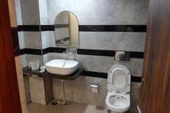 3 Bros Hotel