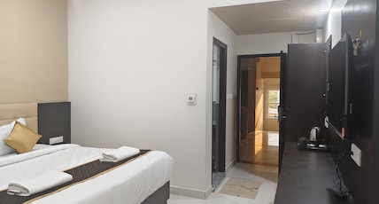 HOTEL RAAGA INN Room Type - Executive Room HOTEL RAAGA INN Room Type - Executive Room