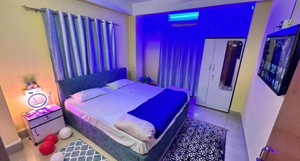 Rio Amoura | Hengrabari Room Type - Luxury Room With Balcony