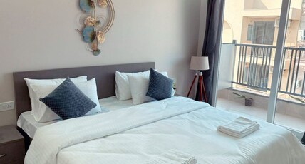 Bright & Cozy Service Apartment By One Stop Hospitality Room Type - Bright & Cozy Service Apartment By One Stop Hospitality