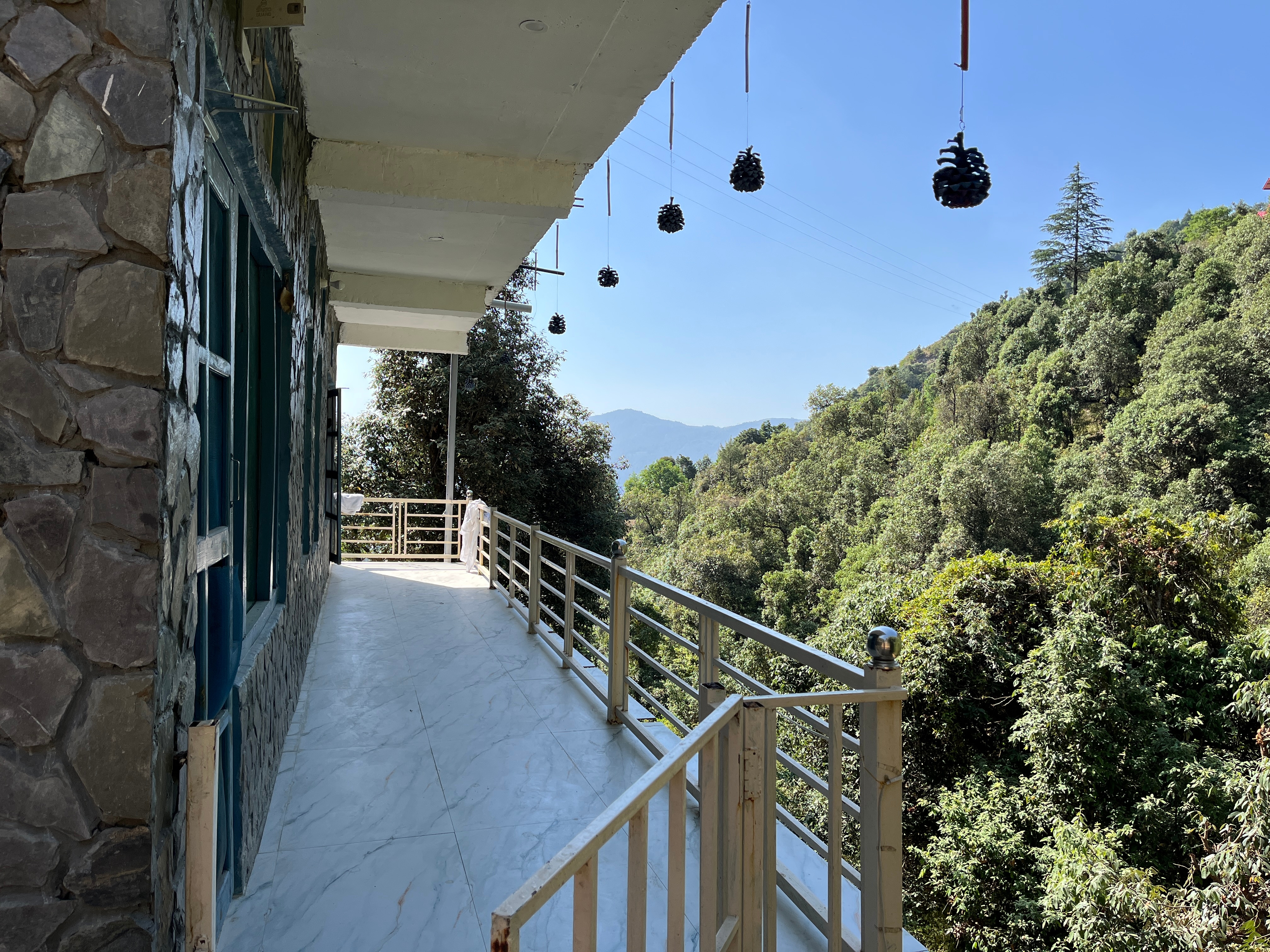 Raj Homestay - Tap to explore photos