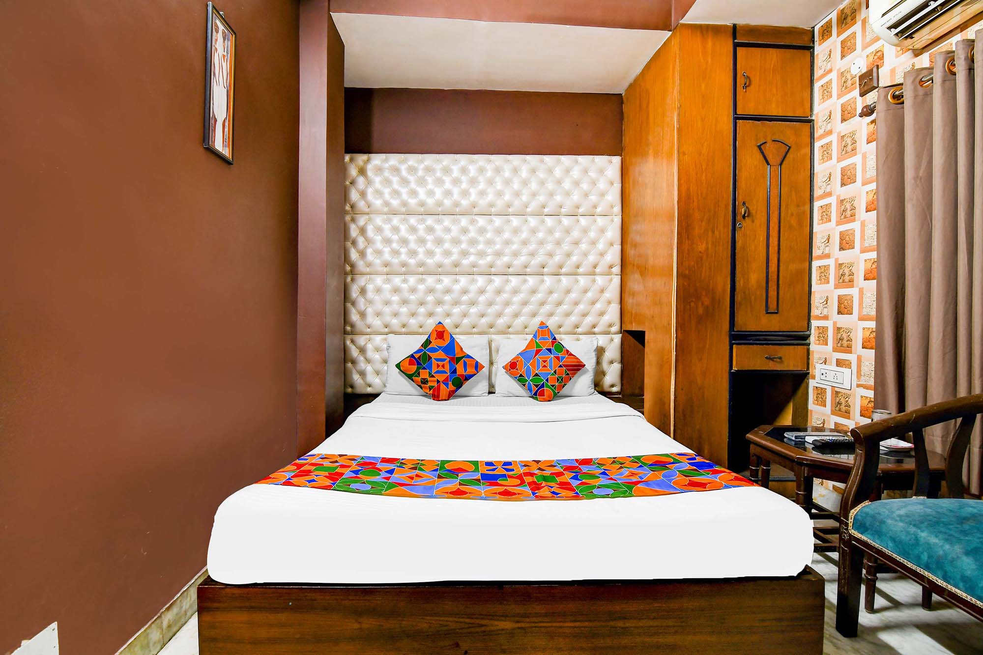 FabHotel Gulshan Palace - Tap to explore photos