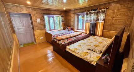 Mandala House and cafe with Mud House Retreat Room Type - Cedar Cabin