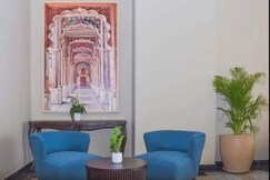 The Regal Nest Studio Near Airport Premium