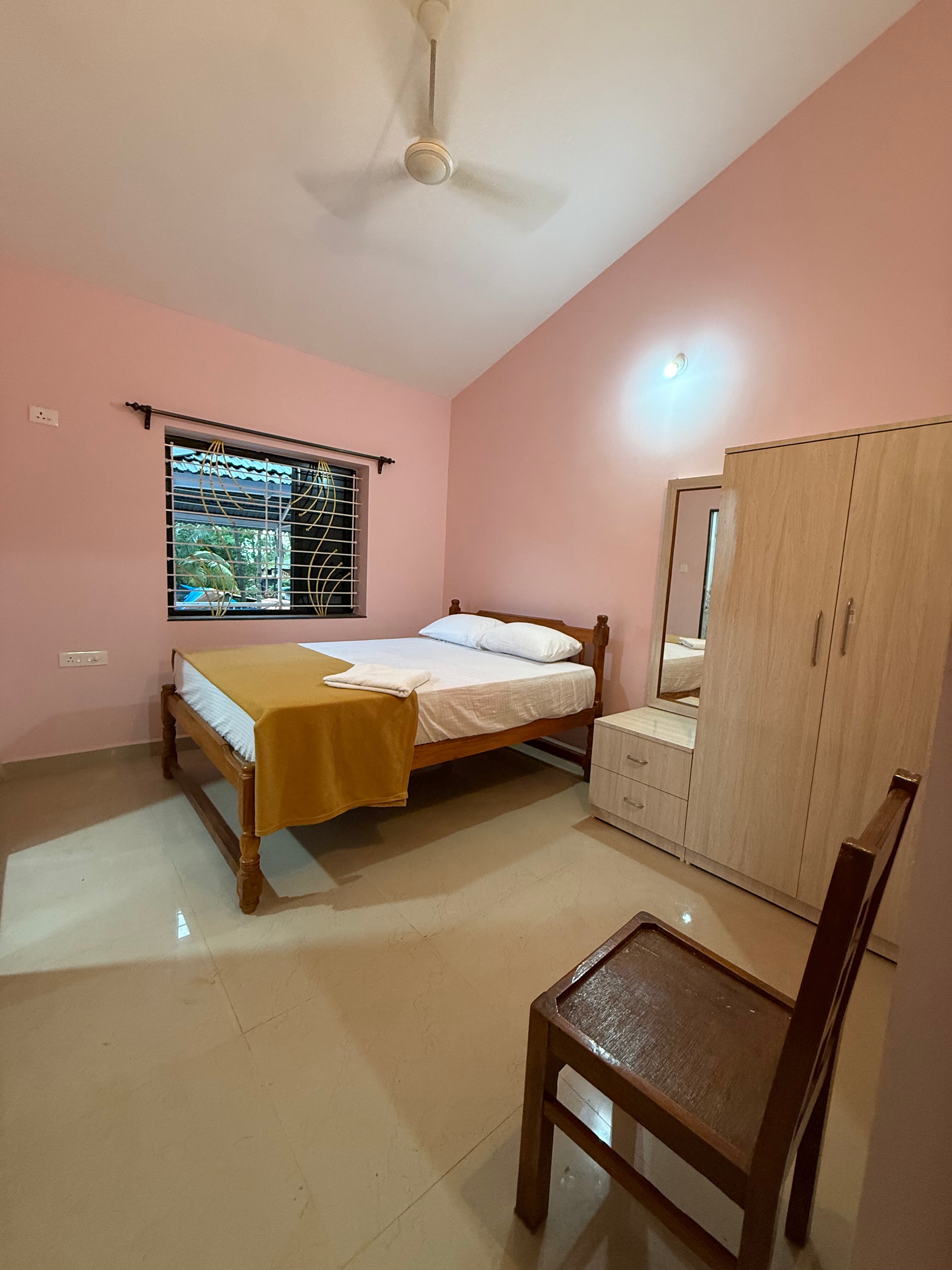 Serene Guest House in Palolem - Tap to explore photos