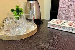 1RK AC Studio Room 1Km from Airport