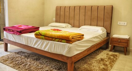 Devraha Baba Seva Ashram Room Type - King Size Double Room With Balcony