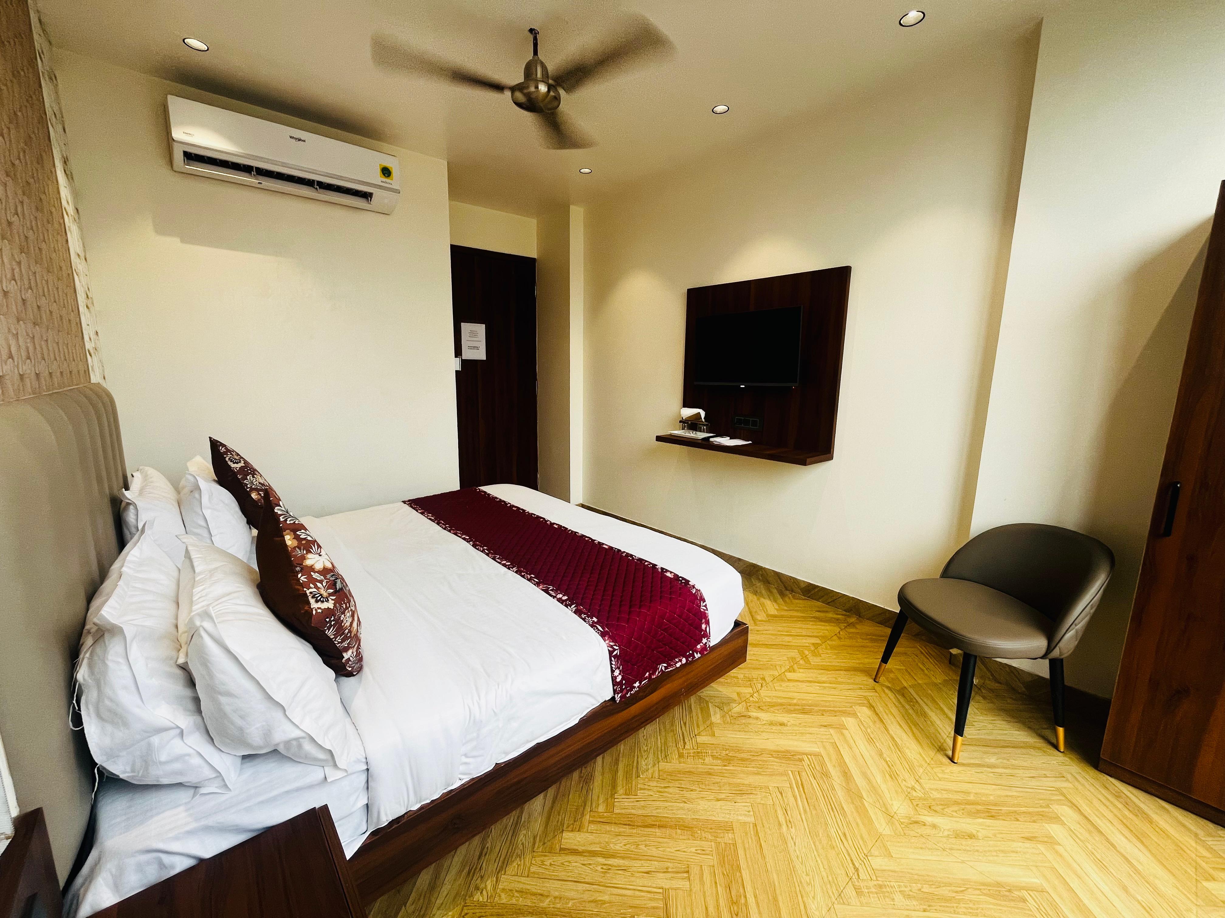 HOTEL BABA'S INN- KIRTI NAGAR - Tap to explore photos