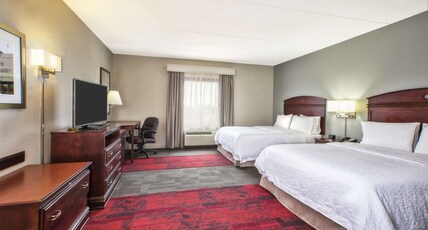 Hampton Inn & Suites Madison - West Room Type - 2 QNS MOB HEA ACC TUB NS