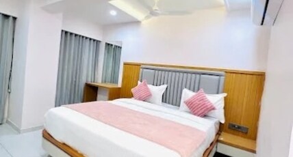 Hotel Shivalay Room Type - Deluxe double room
