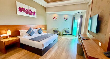 Langkawi Seaview Hotel Room Type - Superior King Room - Sea View or Mountain View Langkawi Seaview Hotel Room Type - Superior King Room - Sea View or Mountain View